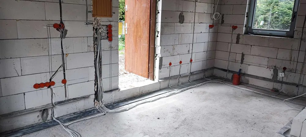 ELEKTRYK-montaż-pomiary elektryczne