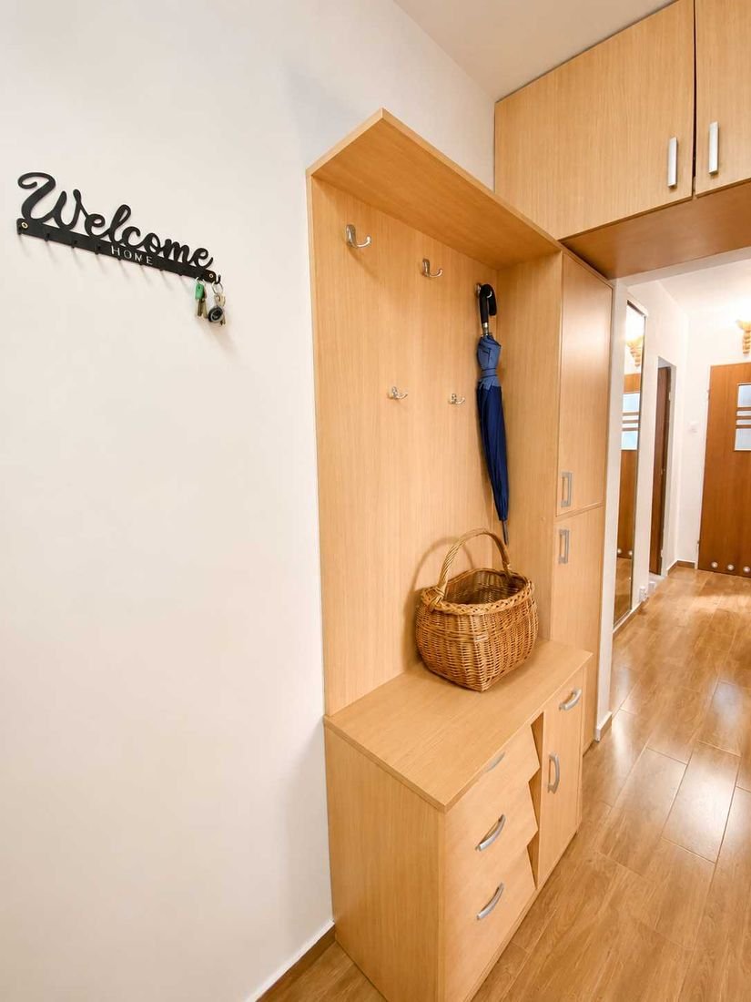 Mieszkanie trzypokojowe-pierwsze piętro-balkon-spółdzielcze-własnościowe-Osiedle Dwudziestolecia-Cieplice!
