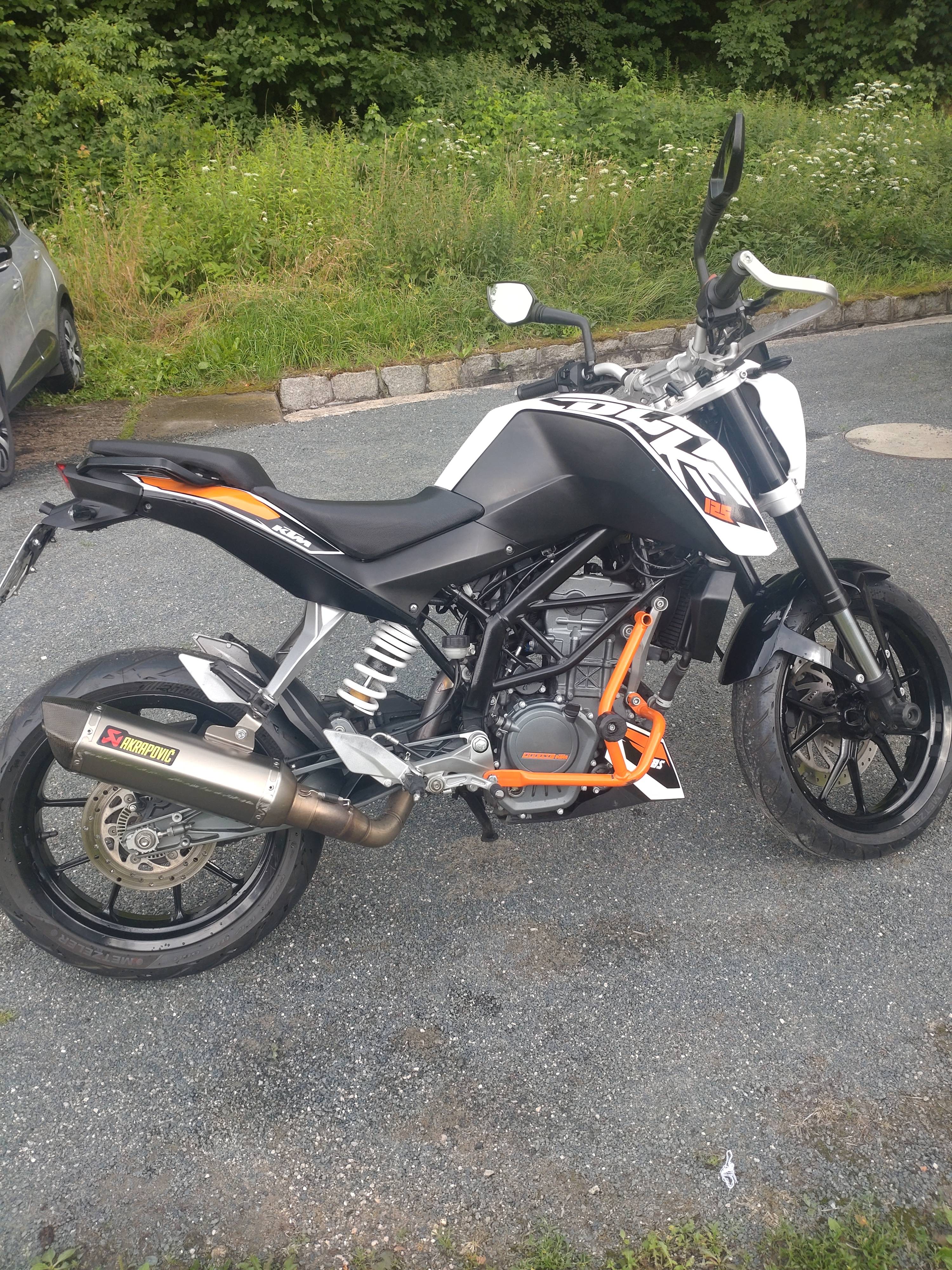 SPRZEDAM MOTOR KTM 125 DUKE
