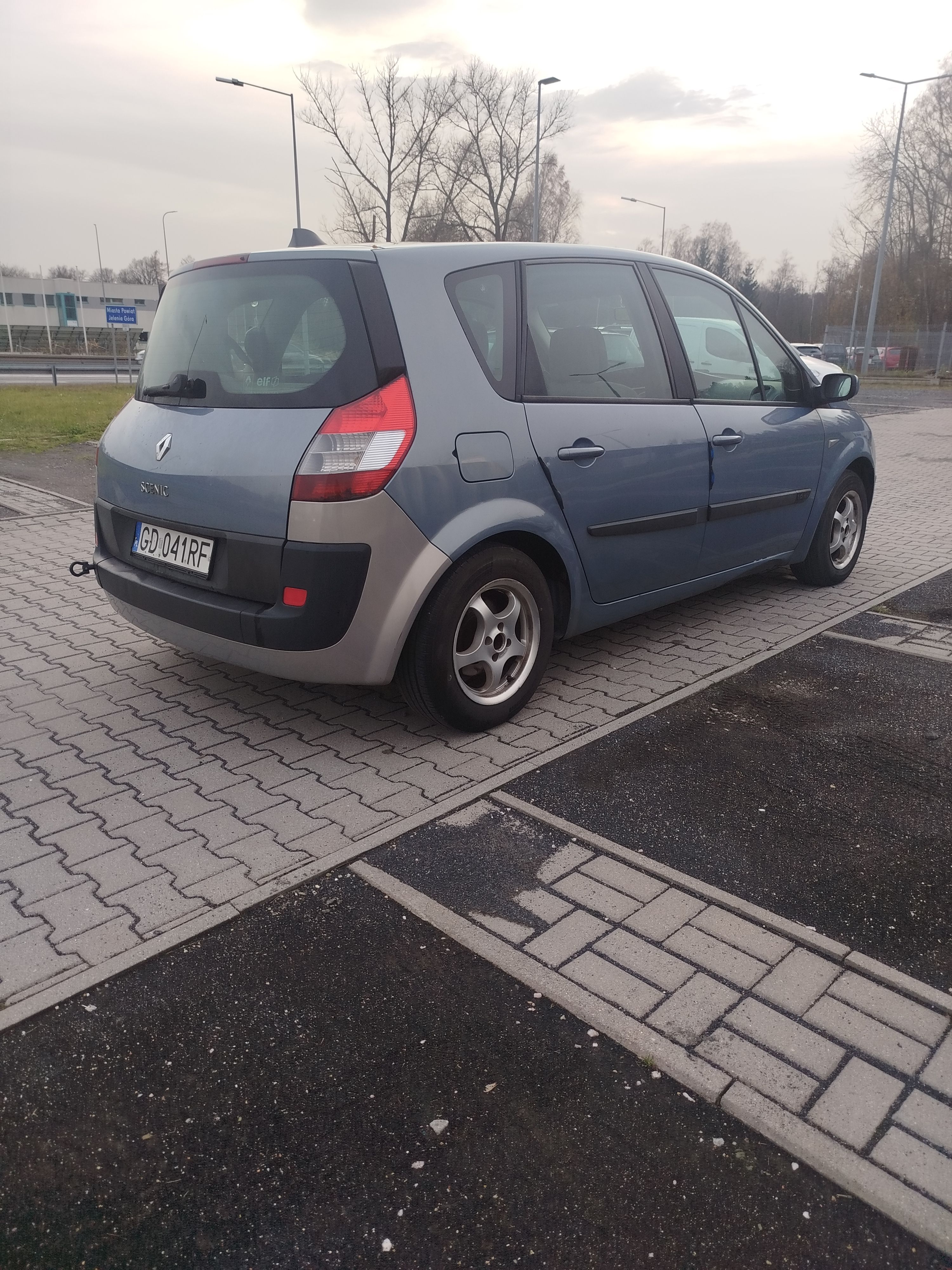 Sprzedam Renault Megane Scenic 2