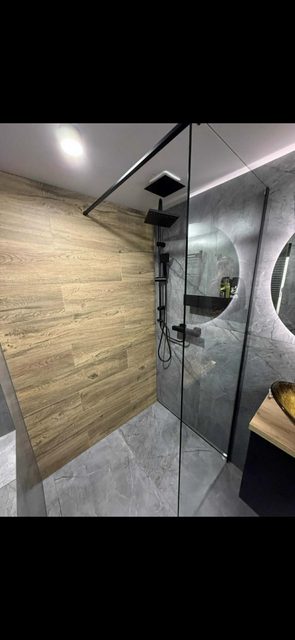 🚿 REMONTY ŁAZIENEK – KOMPLEKSOWE WYKOŃCZENIE  Oferujemy kompleksowe remonty i wykończenia łazienek dla domów, mieszkań oraz lokali użytkowych
