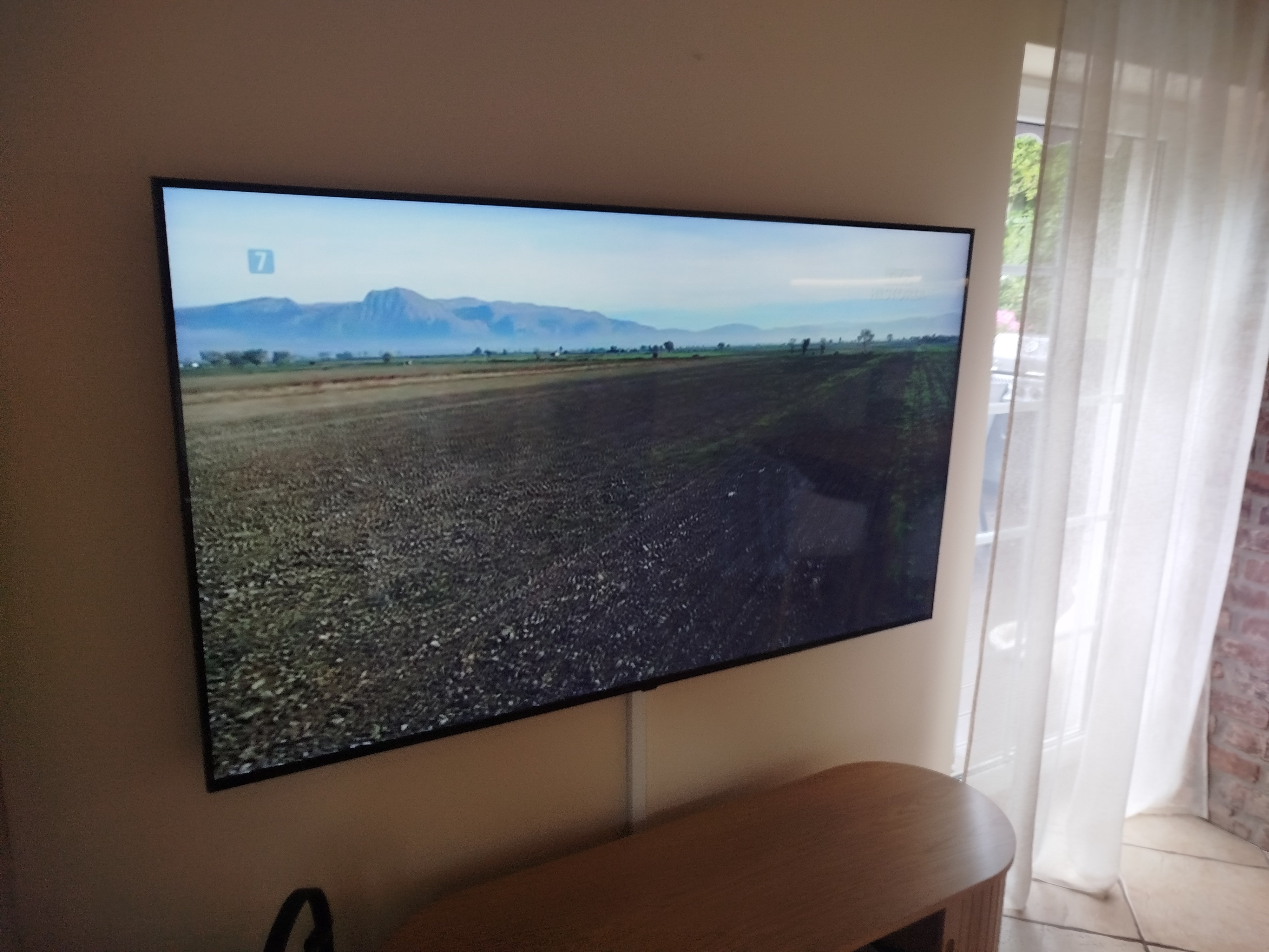 TV 65 cali LG