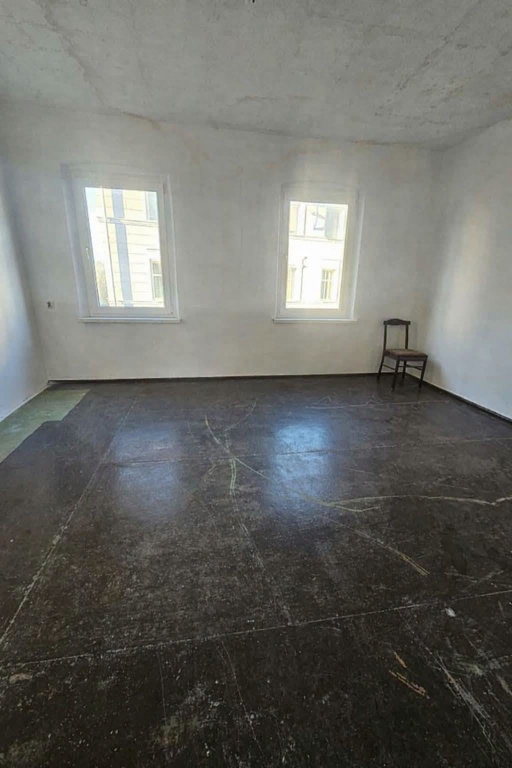 Blisko 80m2 do remontu w Cieplicach