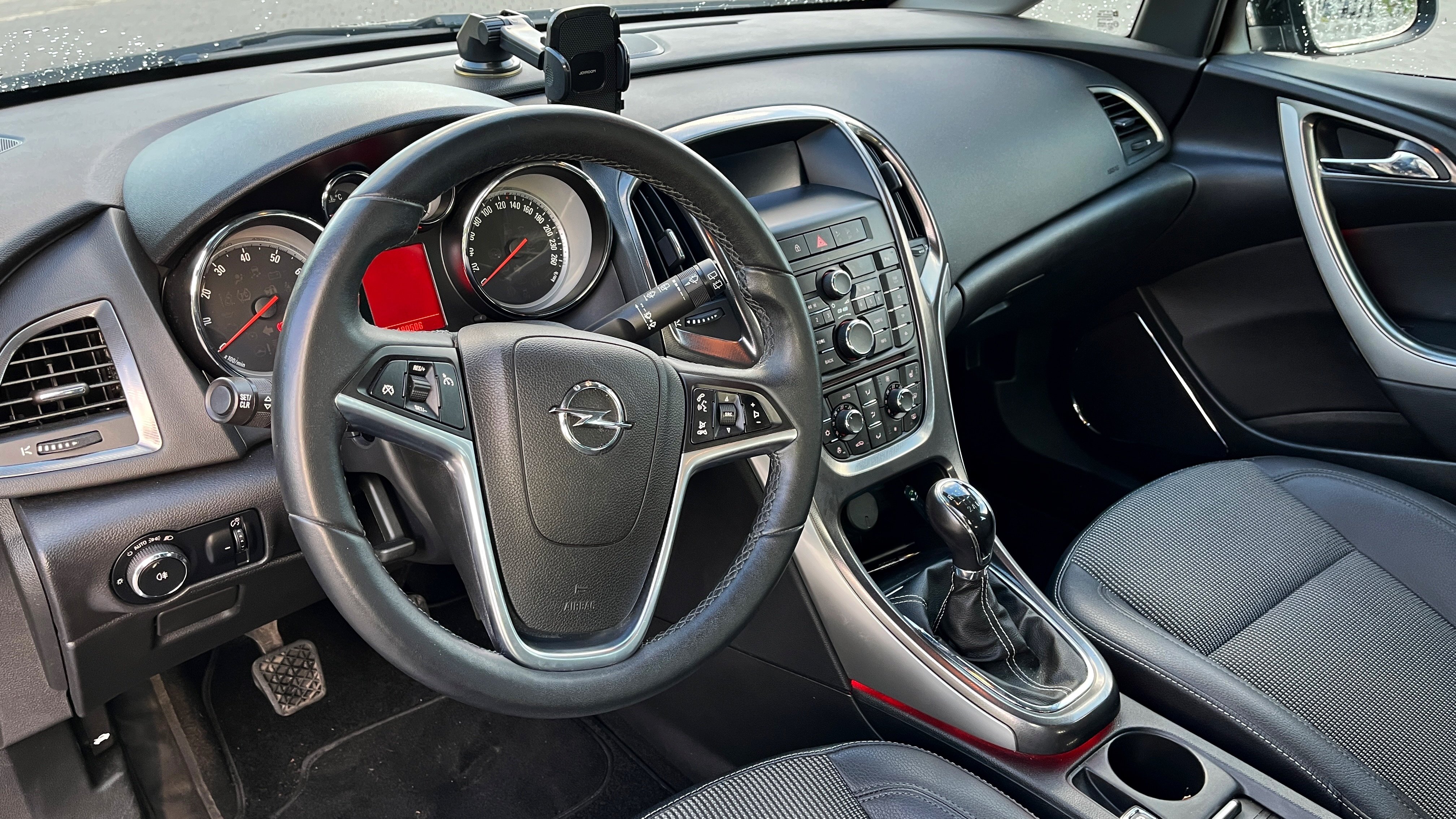 Opel Astra J Sports Tourer 1.4 Turbo 140 KM