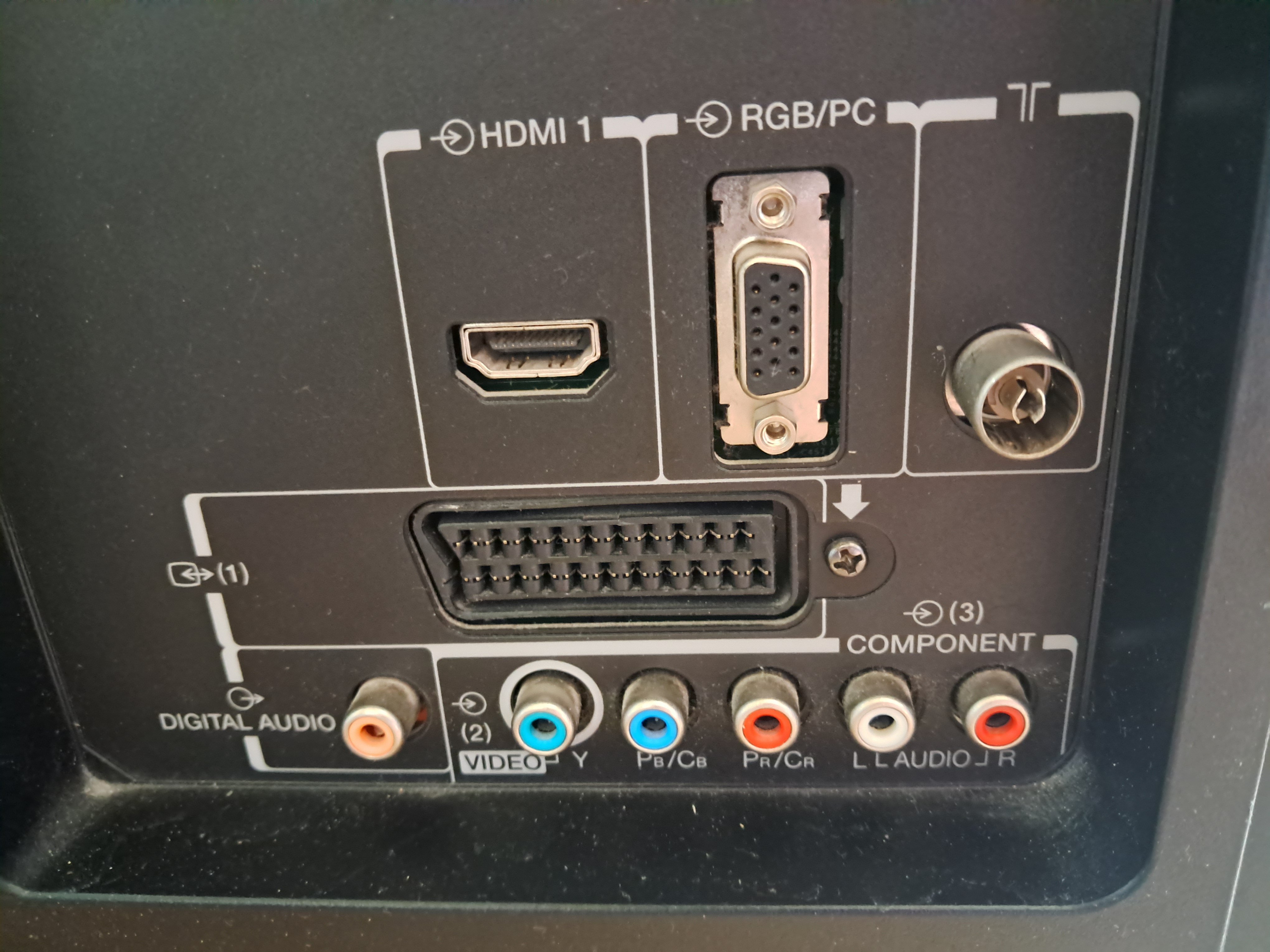 Telewizor TOSCHIBA 32cale