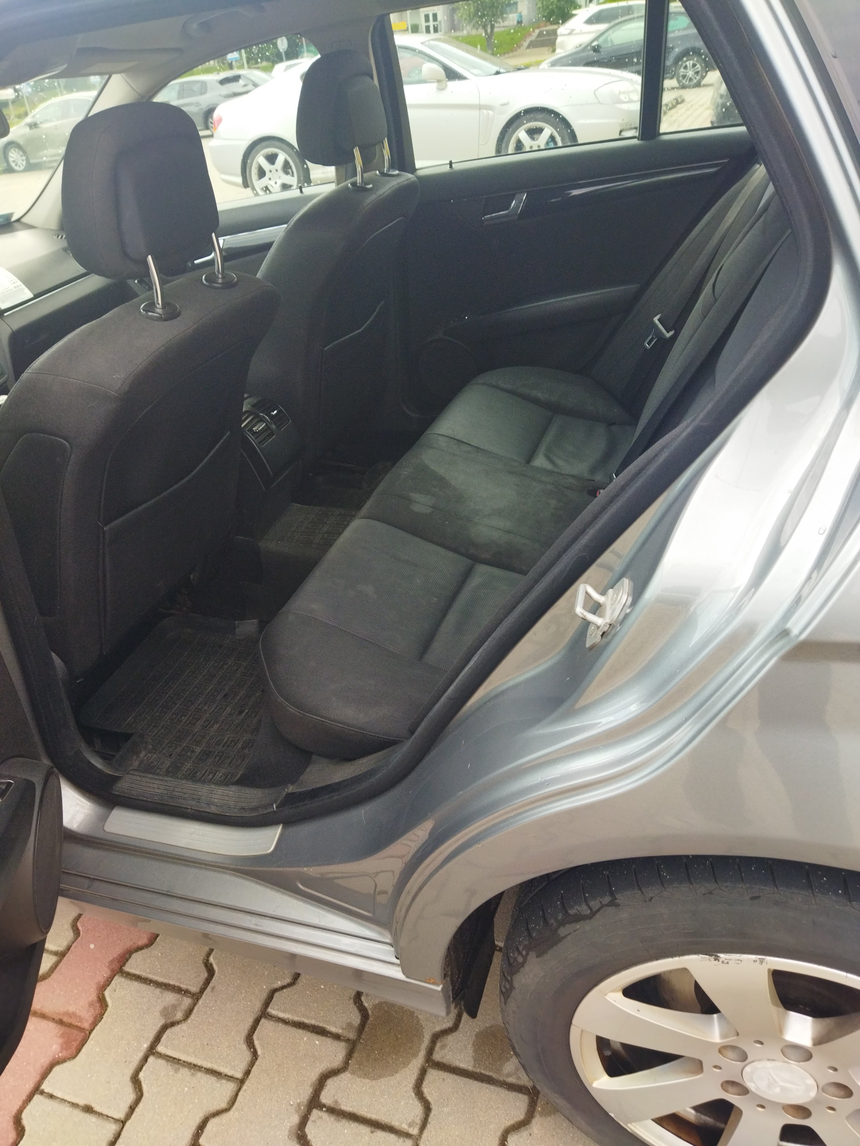 Sprzedam Mercedesa W204