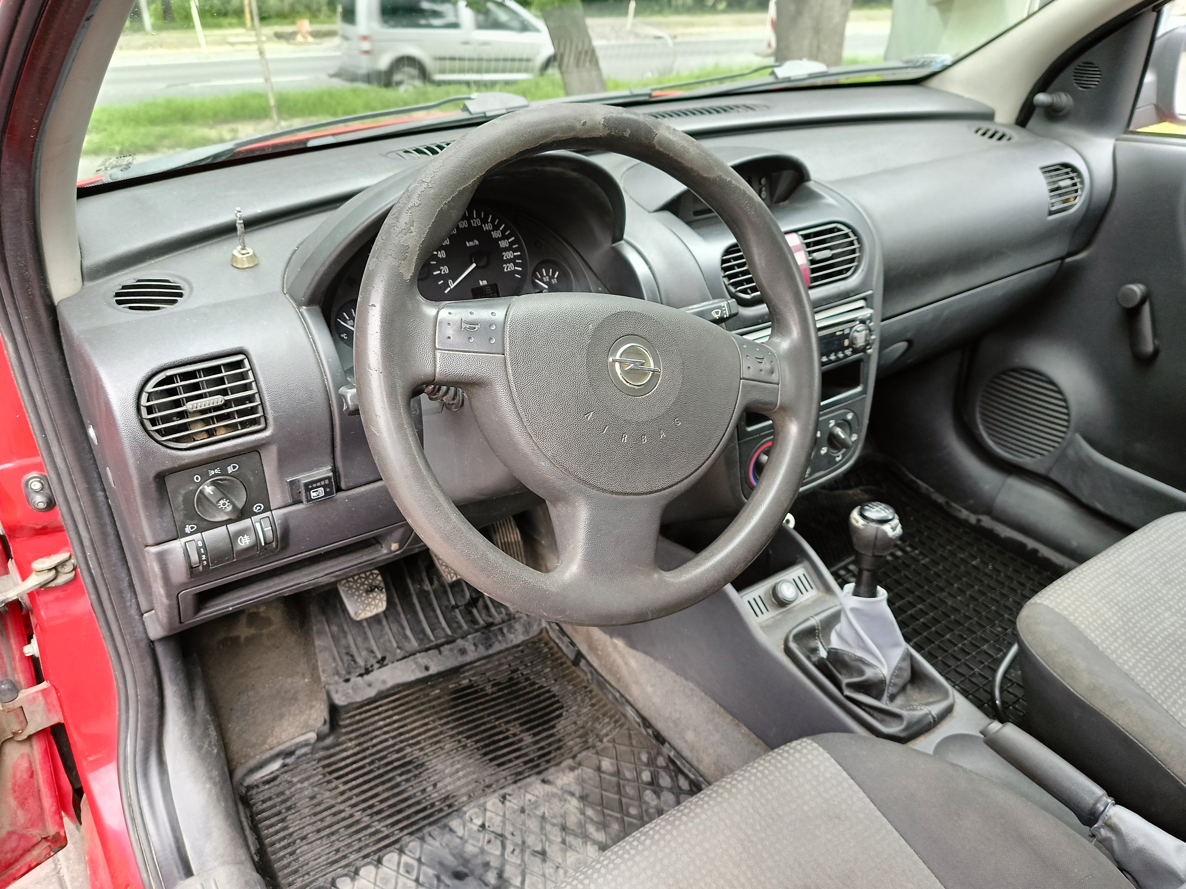 Opel Corsa C 1.0 + LPG 2005 rok w pełni sprawny 1800zł
