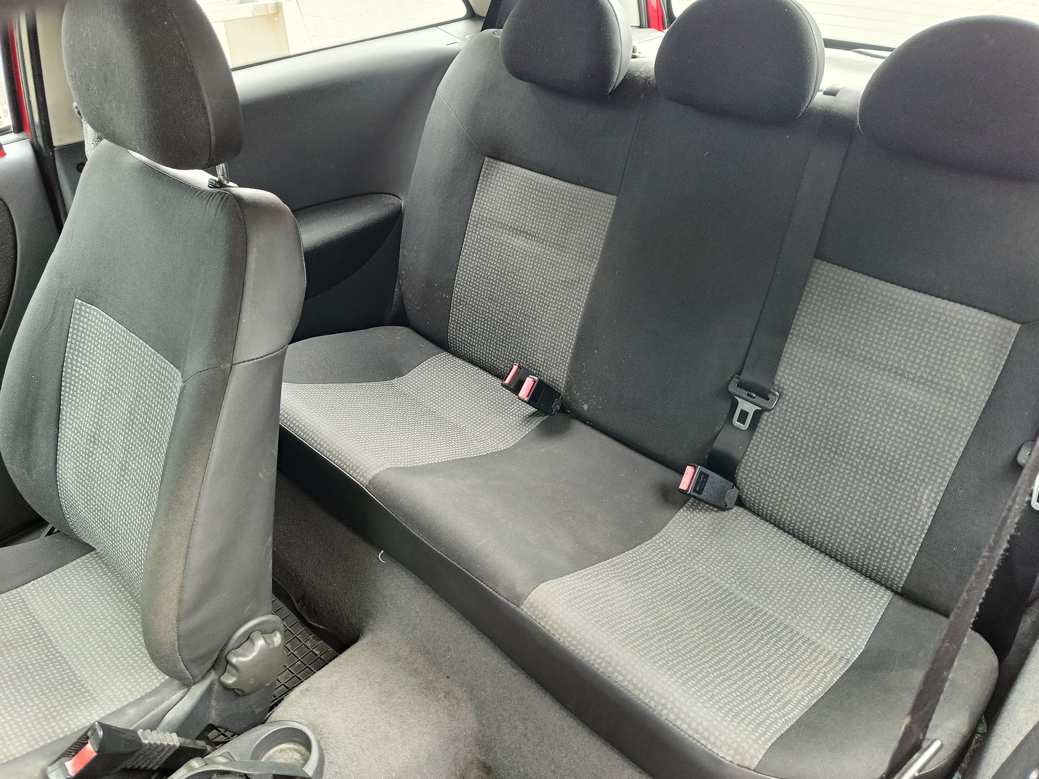 Opel Corsa C 1.0 + LPG 2005 rok w pełni sprawny 1800zł