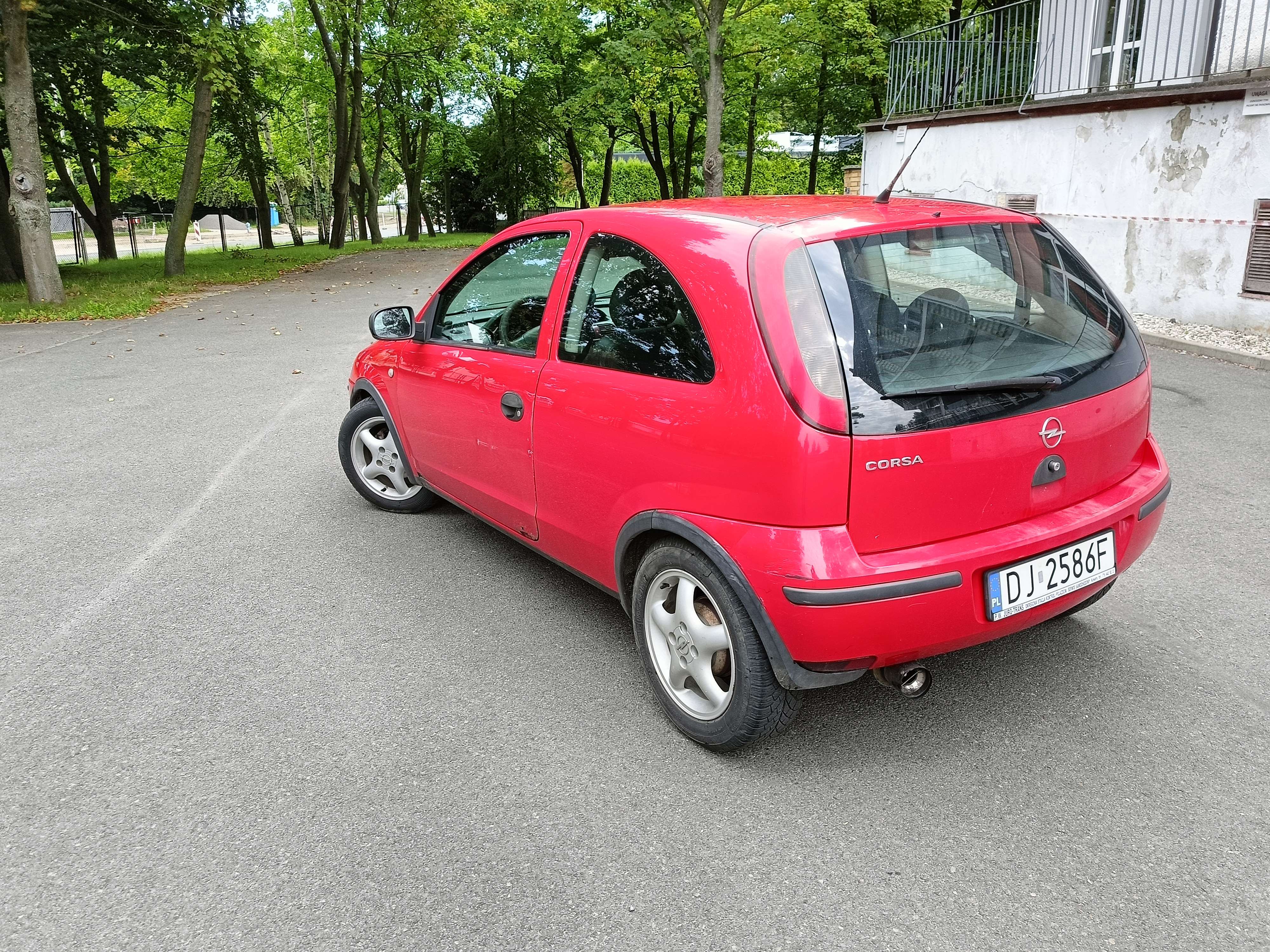 Opel Corsa C 1.0 + LPG 2005 rok w pełni sprawny 1800zł