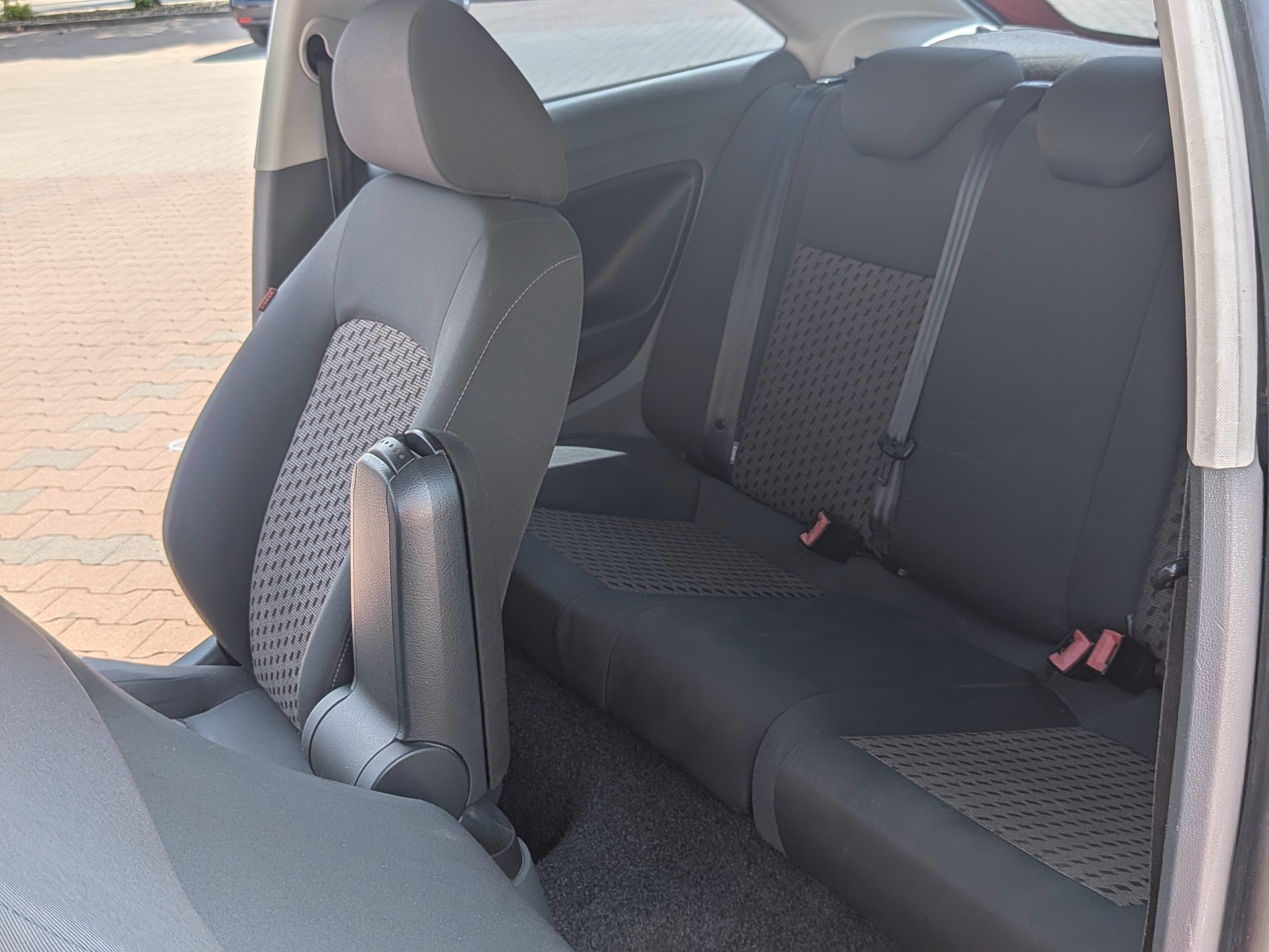Sprzedam Seat Ibiza 3-drzwiowy | 219 tys. km