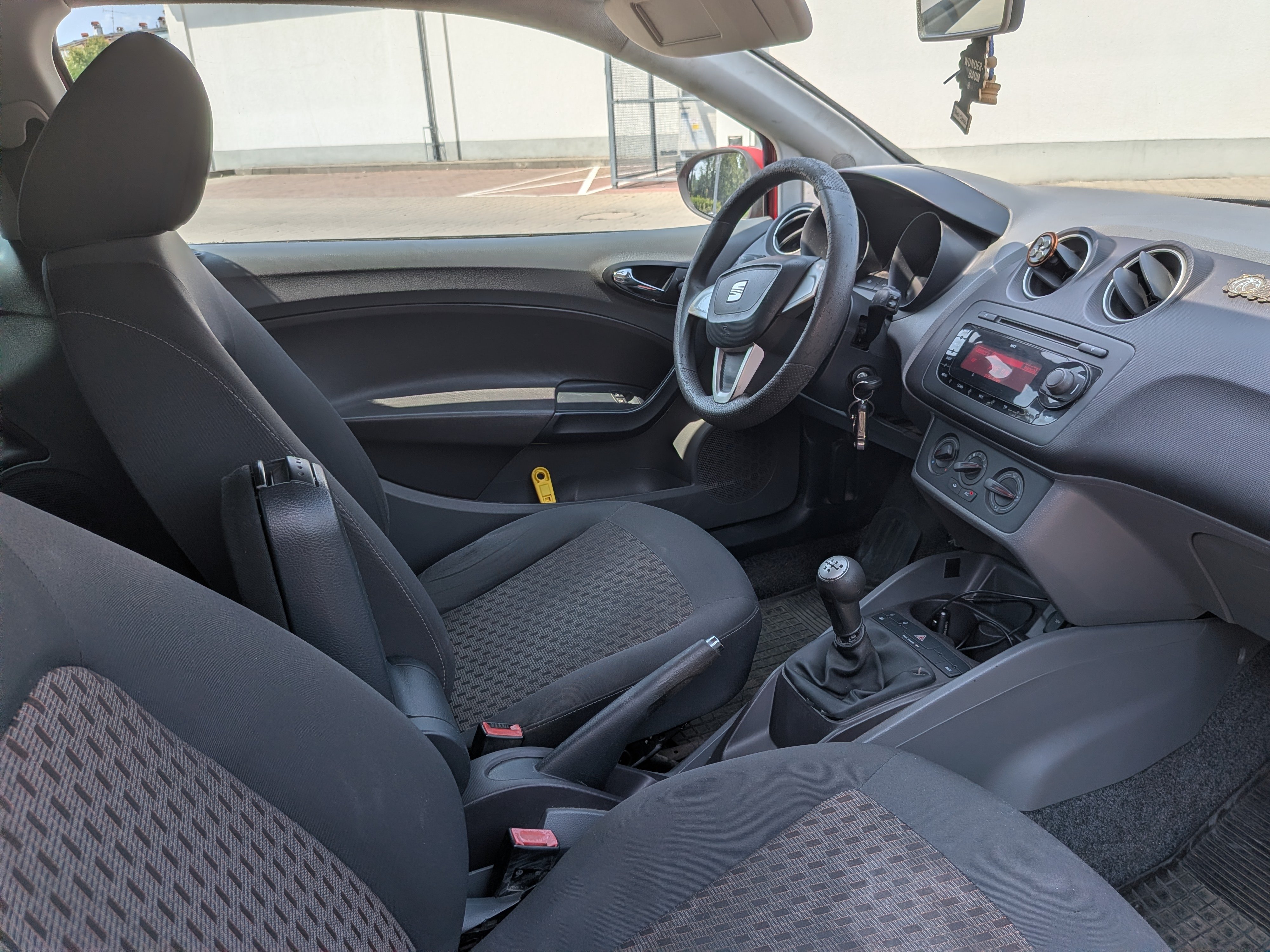 Sprzedam Seat Ibiza 3-drzwiowy | 219 tys. km