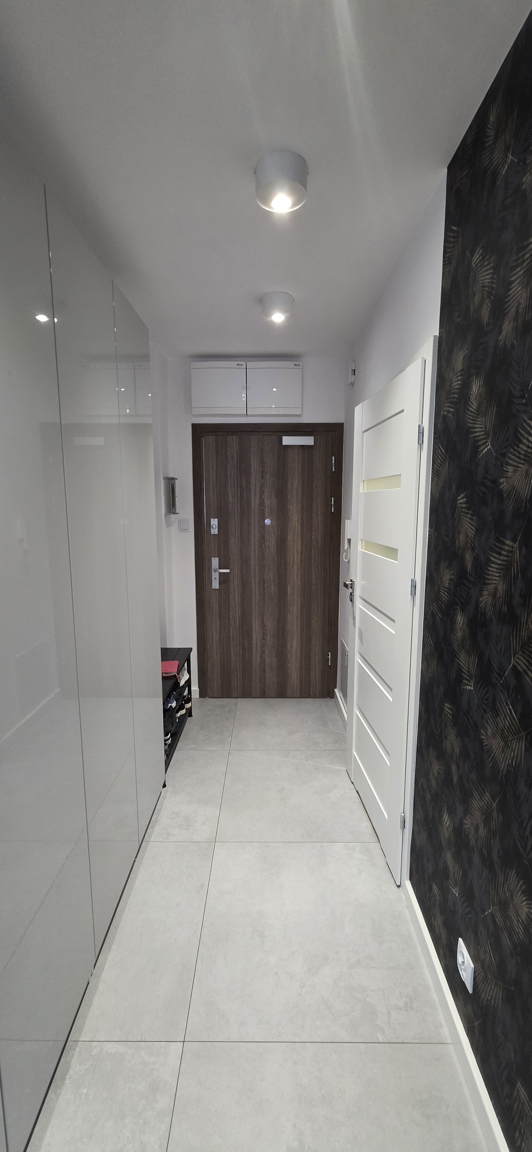 Komfortowy 3-pokojowy apartament 57,22m2 z widokiem na Karkonosze i miejscem parkingowym w garażu podziemnym