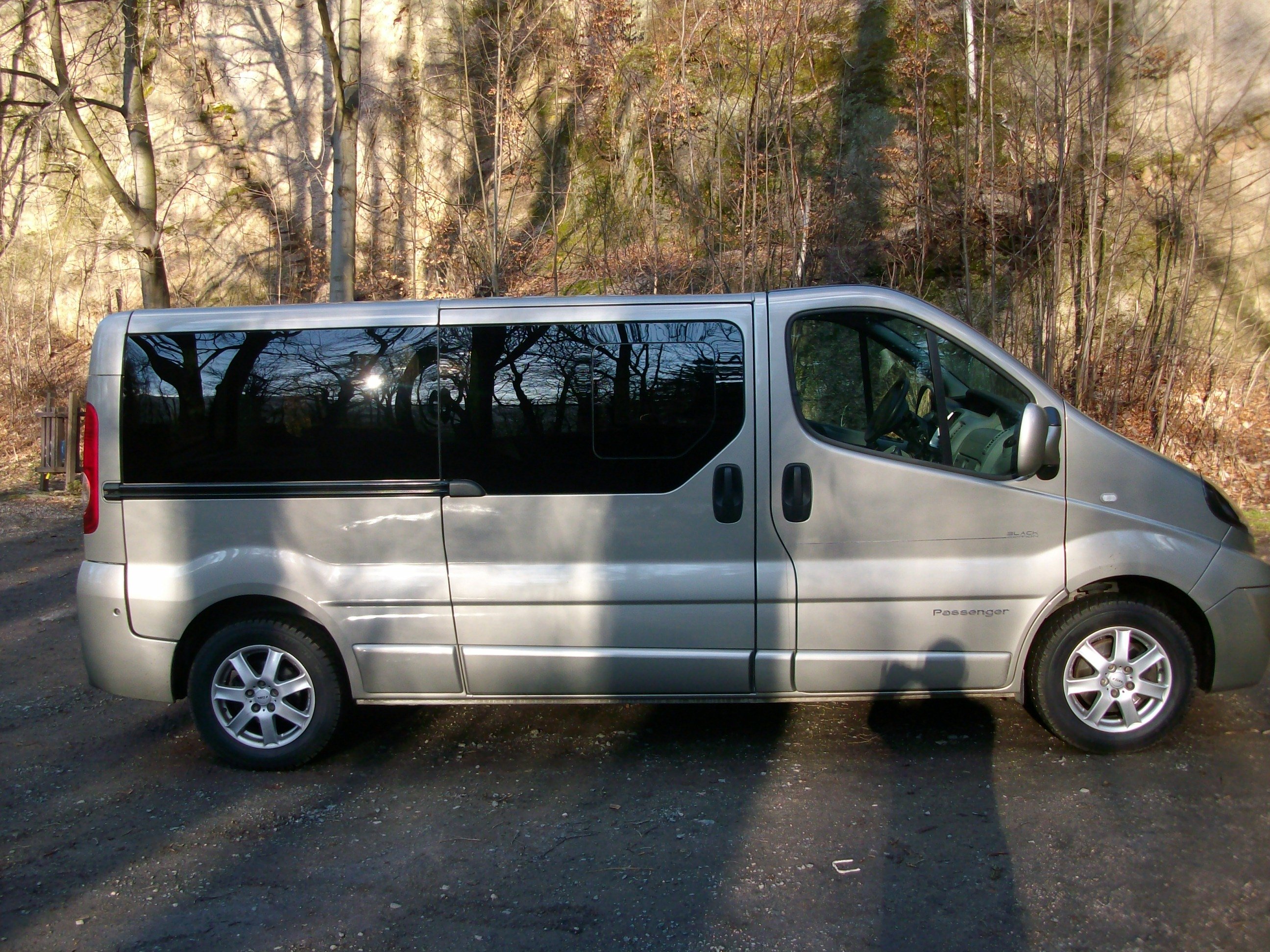 przewozy okazjonalne osób, transport osobowy mikrobusami 9 osobowymi z kierowcą na terenie kraju i za granicą
