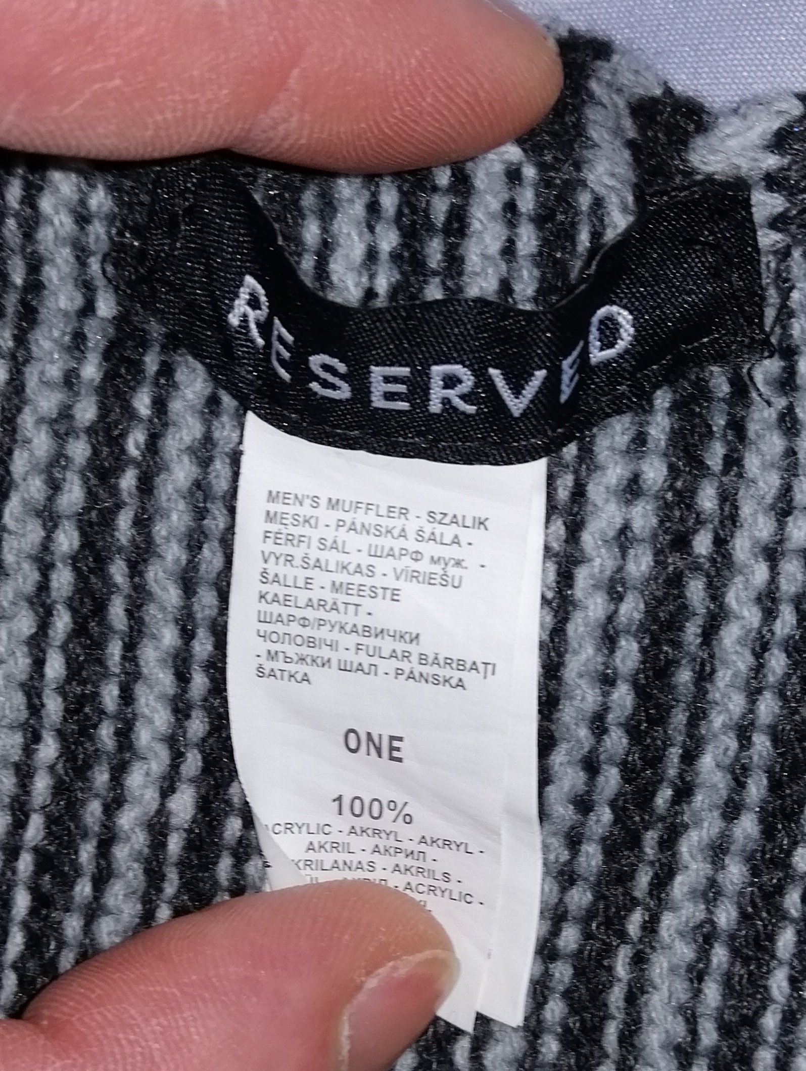 Sprzedam szalik męski Reserved