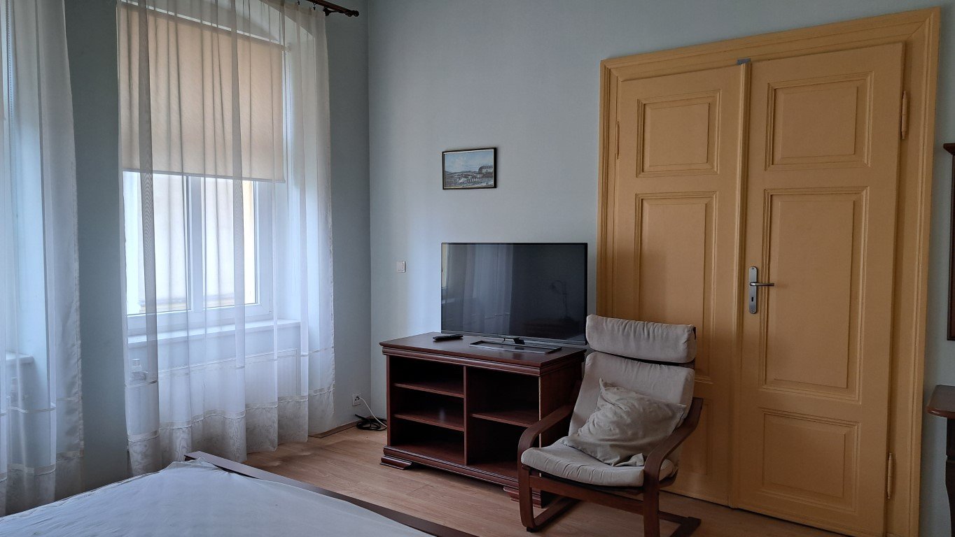 Duże mieszkanie w Cieplicach przy Pl.Piastowskim