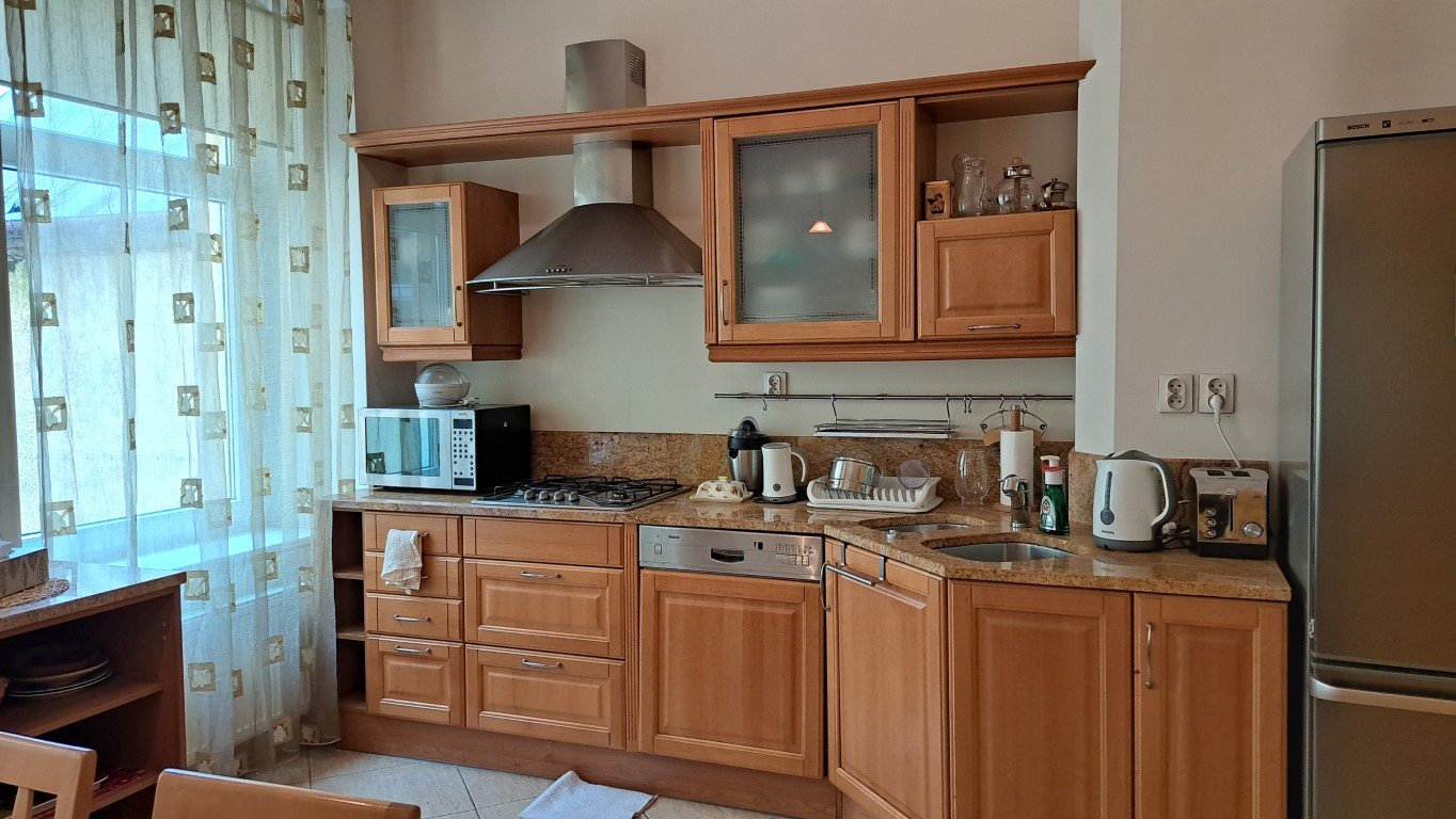 Duże mieszkanie w Cieplicach przy Pl.Piastowskim