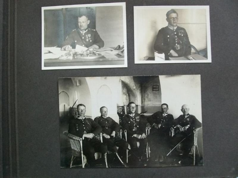 Kupię antyczne SZKŁO,butelki,WIDOKÓWKI,dokumenty,ZDJĘCIA,ANTYKI oraz militaria kontakt 694972047