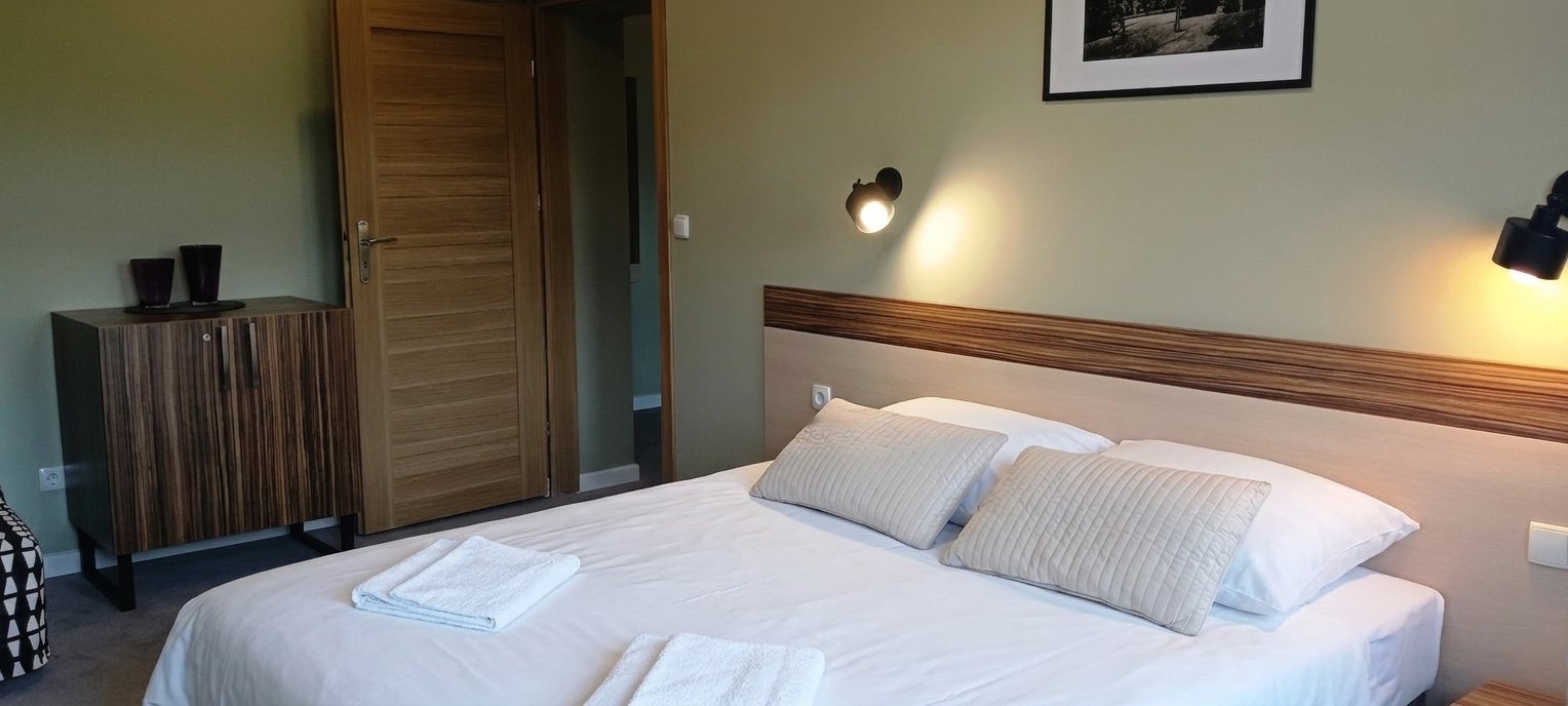 Sprzedam Willę z apartamentami na wynajem w centrum Szklarskiej Poręby