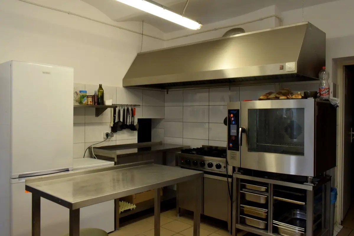 Sprzedam Willę z apartamentami na wynajem w centrum Szklarskiej Poręby