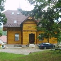 Sprzedam Willę z apartamentami na wynajem w centrum Szklarskiej Poręby