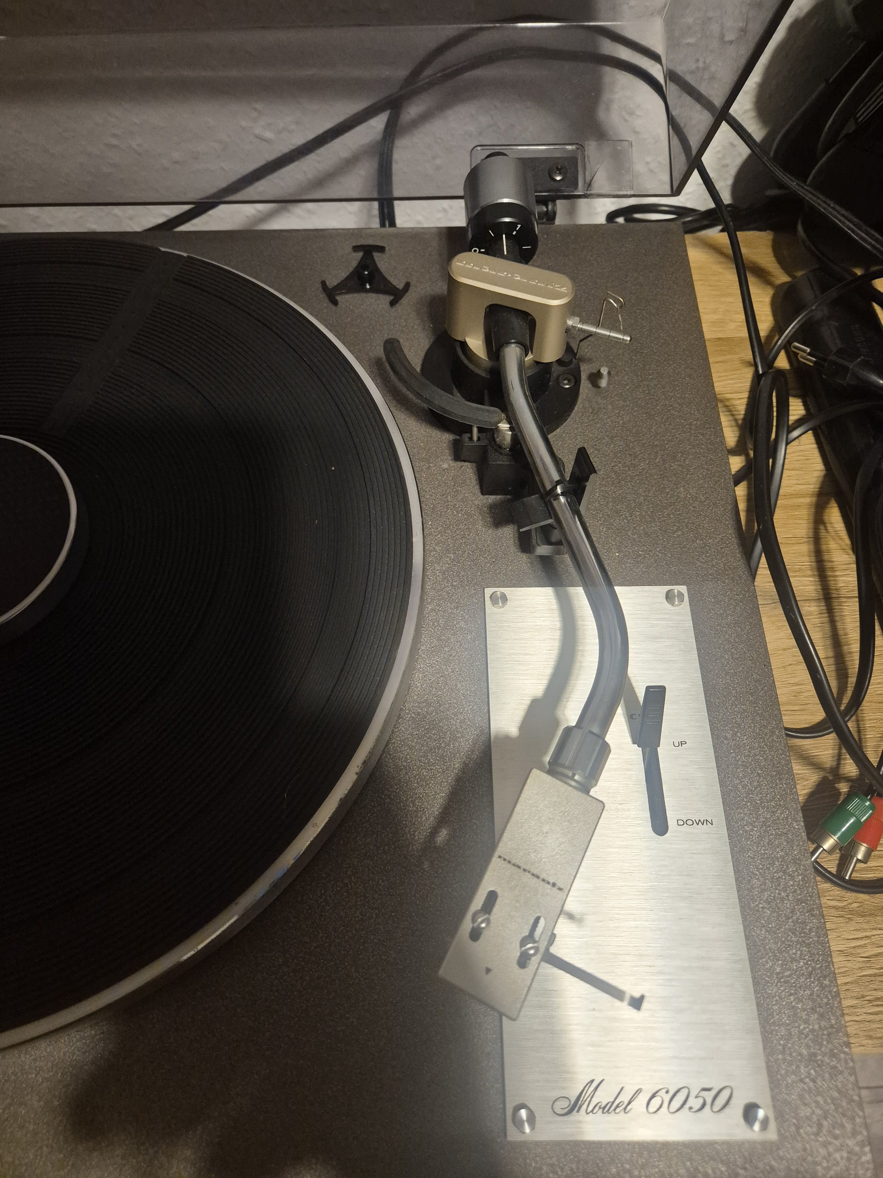 gramofon MARANTZ