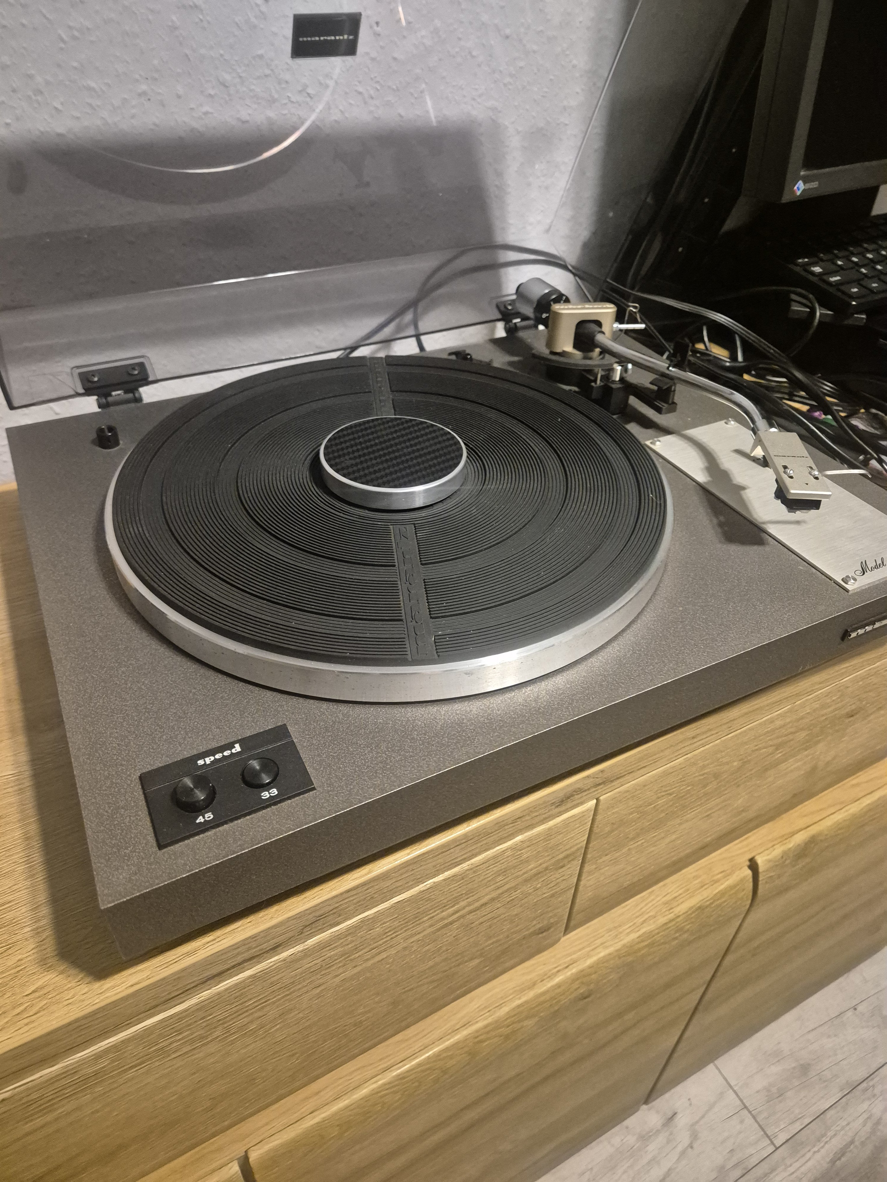 gramofon MARANTZ