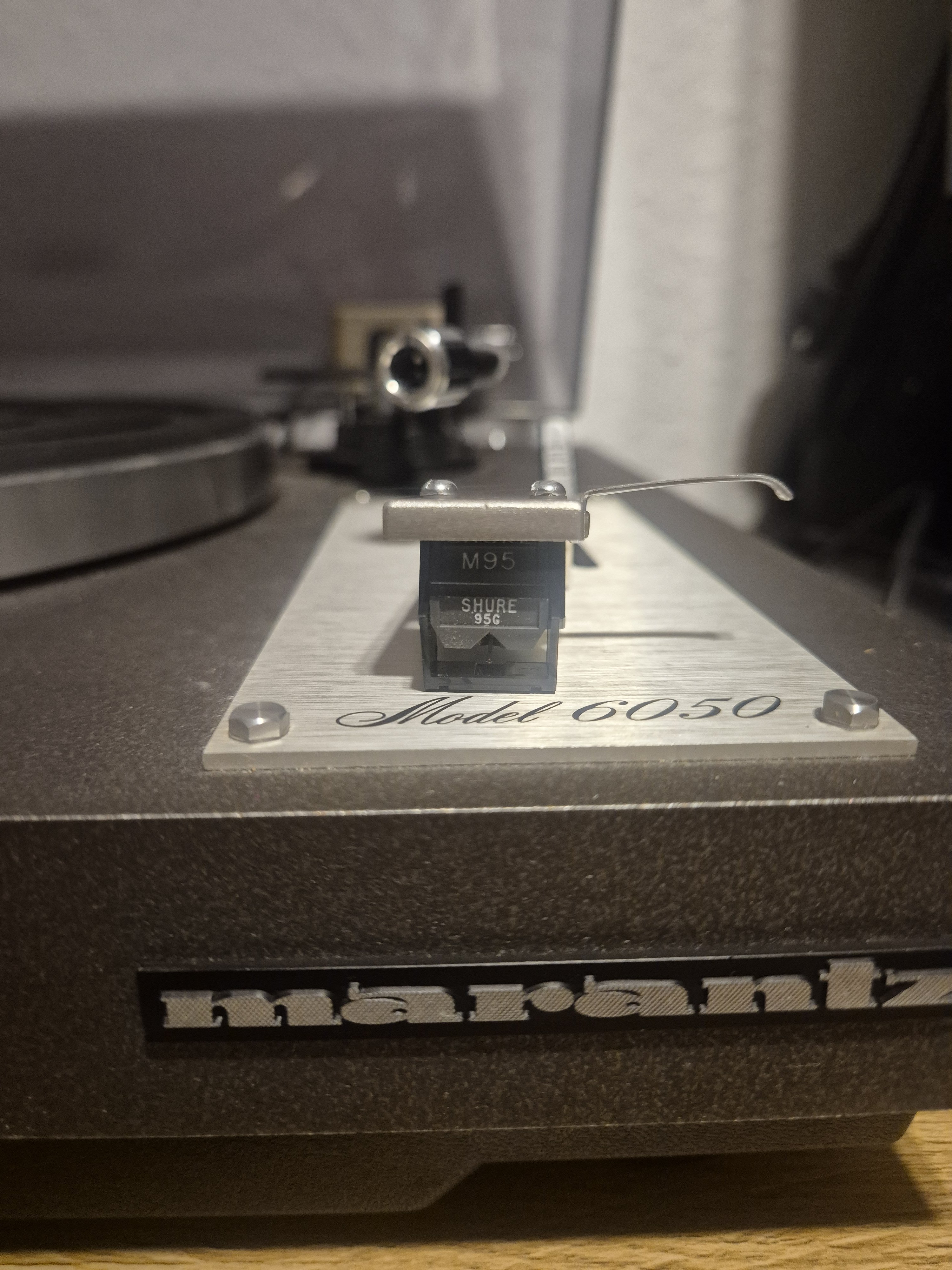 gramofon MARANTZ