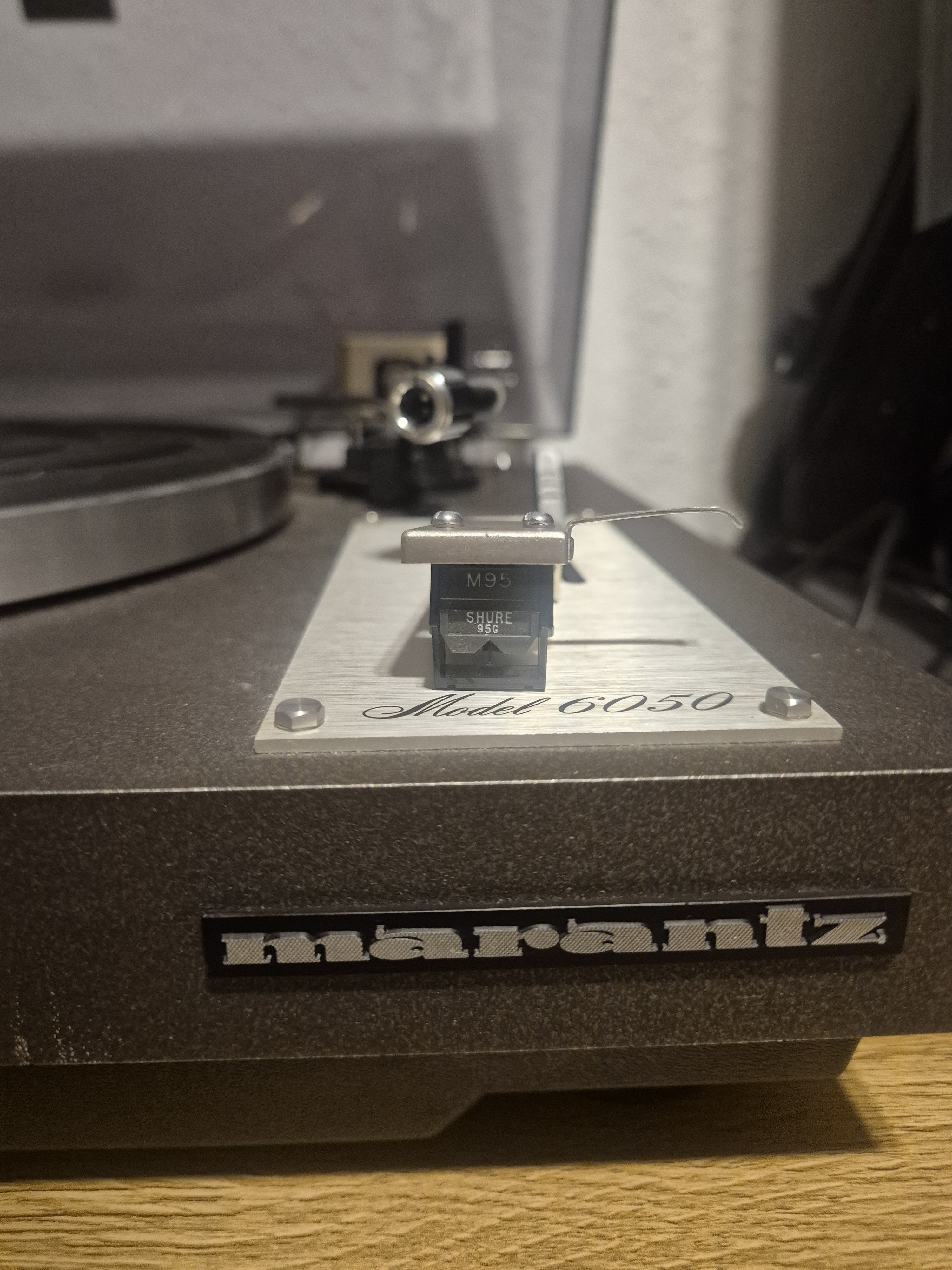 gramofon MARANTZ