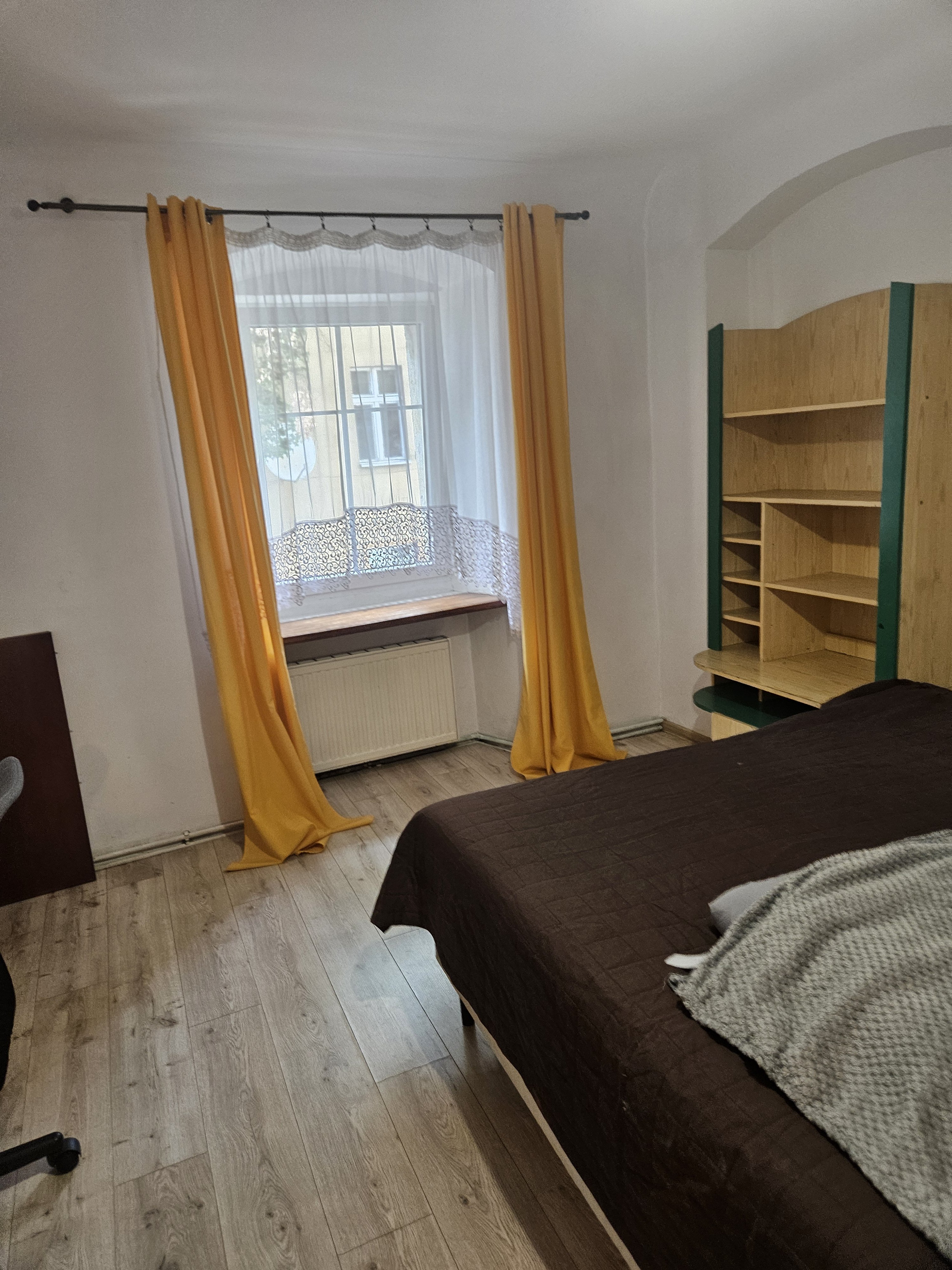 Mam do wynajęcia mieszkanie 2 pokojowe ponad 50 m2 w centrum Jeleniej Góry