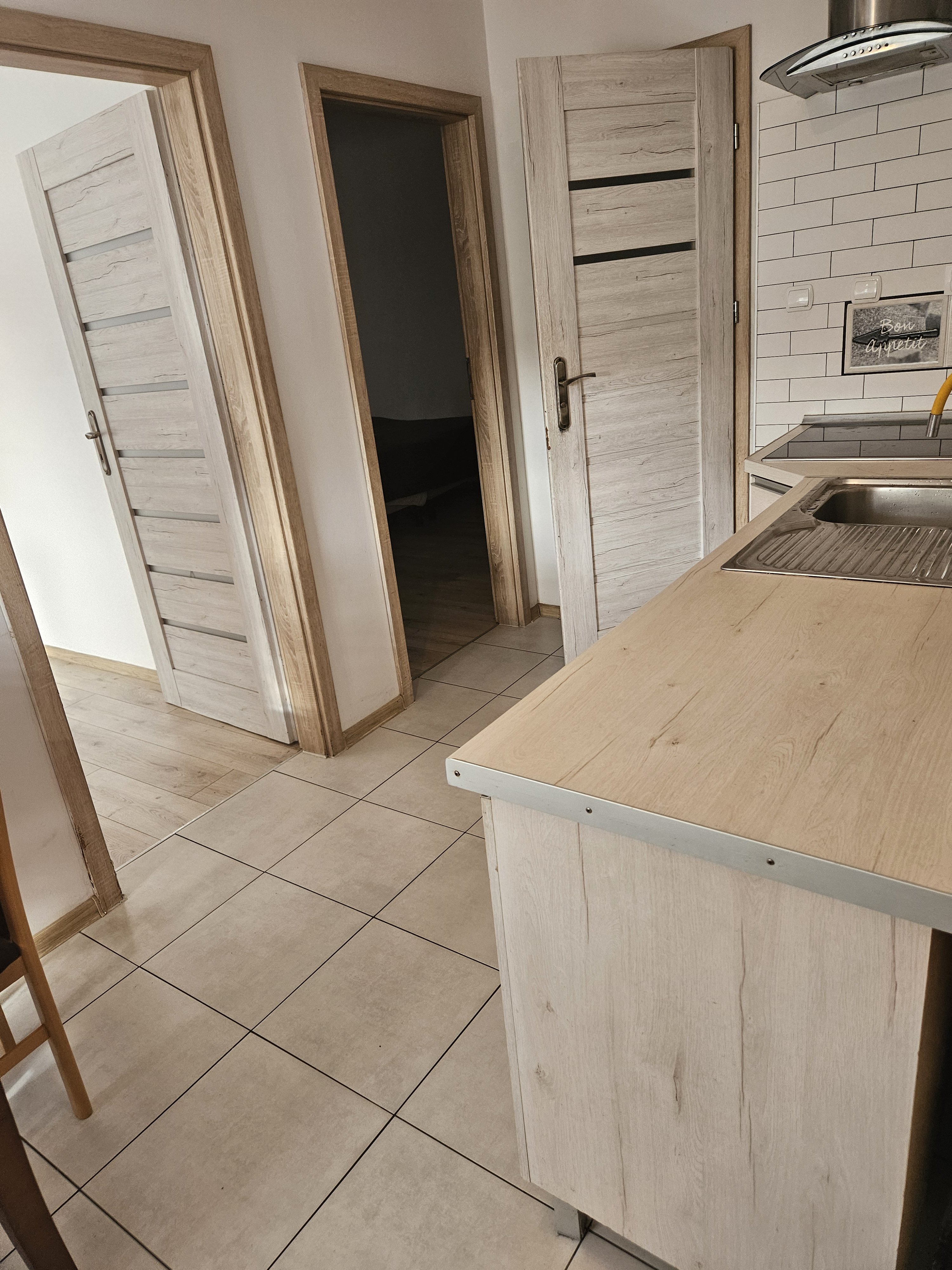Mam do wynajęcia mieszkanie 2 pokojowe ponad 50 m2 w centrum Jeleniej Góry