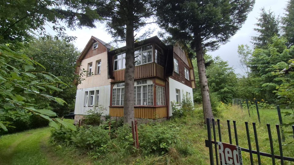 Karpacz , przedwojenna willa , do remontu, działka 3960 m2