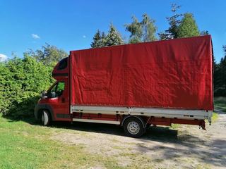 Przeprowadzki kompleksowe z ekipą do załadunku. 25 lat doświadczenia