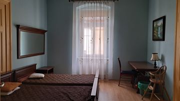 Duże mieszkanie w Cieplicach przy Pl.Piastowskim