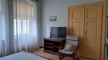 Duże mieszkanie w Cieplicach przy Pl.Piastowskim