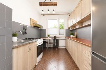 Dwupokojowe- balkon - Gałczyńskiego- cisza i zieleń- sieć miejska- Jelenia Góra