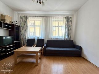 Dwupokojowe mieszkanie - idealne pod booking - 1piętro - Plac Ratuszowy - 285 tys!