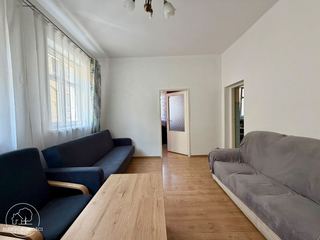 Dwupokojowe mieszkanie - idealne pod booking - 1piętro - Plac Ratuszowy - 285 tys!