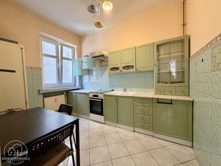 Dwupokojowe mieszkanie - idealne pod booking - 1piętro - Plac Ratuszowy - 285 tys!