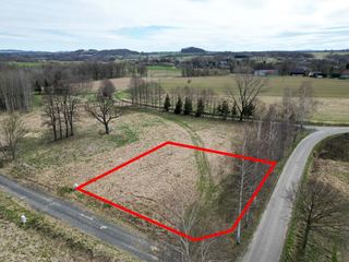 Działka budowlana 971 m2 z prądem - Zacisze