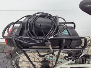Rower elektryczny WINORA Y380.F-400Wh,8 biegów NEXUS,ledy,MAGURA-MEGA