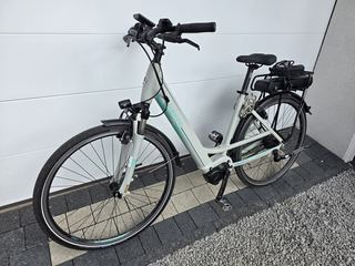 Rower elektryczny WINORA Y380.F-400Wh,8 biegów NEXUS,ledy,MAGURA-MEGA
