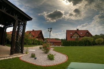 Bezczynszowe, dwupoziomowe M4,106m2,  własny ogród, wiata, komórka, altanka