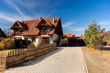 Bezczynszowe, dwupoziomowe M4,106m2,  własny ogród, wiata, komórka, altanka
