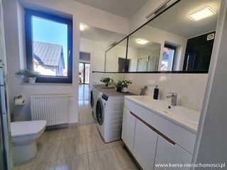 Komfortowe dwupoziomowe w Cieplicach