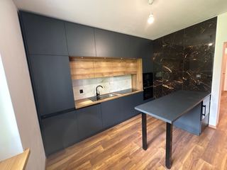 Dom 300m2, 5 pokoi, garaż, parking, dwa balkony w Jeleniej Górze