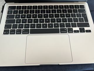 MacBook Air 13 jak nowy