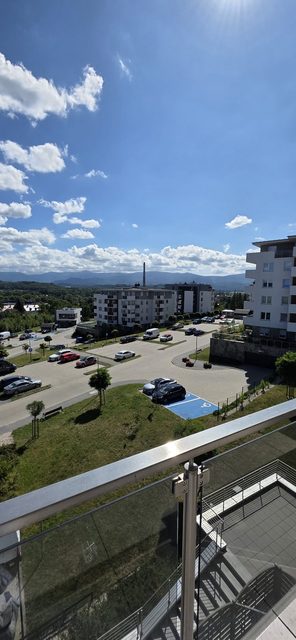 Komfortowy, 3 pokojowy apartament z balkonem