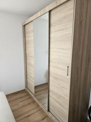 Sprzedam szafę plus łóżko z materacem
