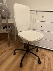 Szafka na buty krzesło biurowe