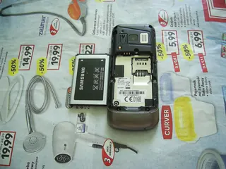 Klasyczny telefon Samsung GT-C3530